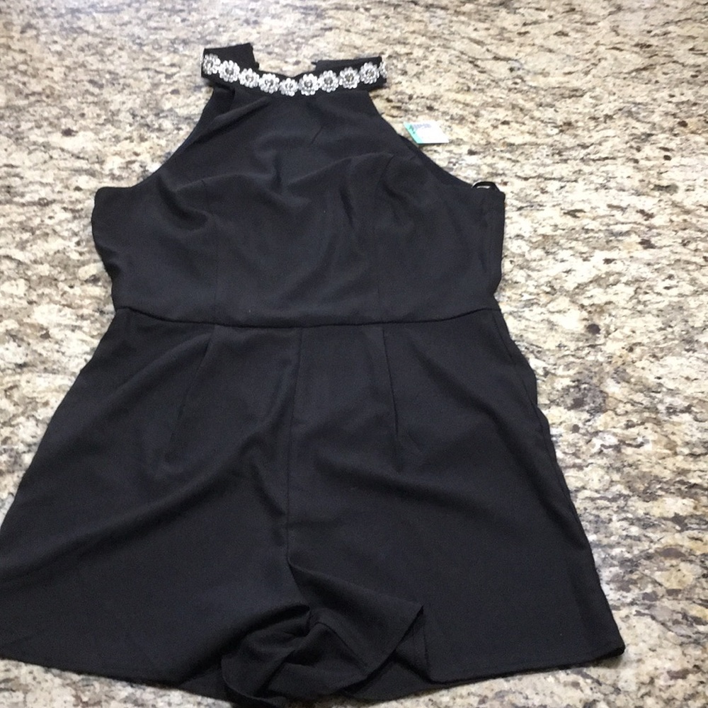 One piece short outfit